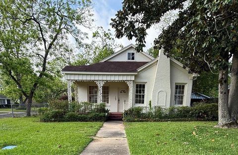 Photo of 109 Lazy Lane, Crockett, TX 75835 (MLS # 16990746)