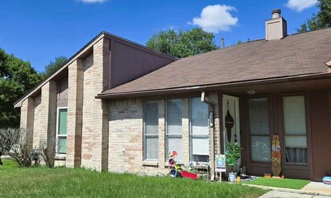 Photo of 2303 Spring Dusk Lane, Spring, TX 77373 (MLS # 33954618)