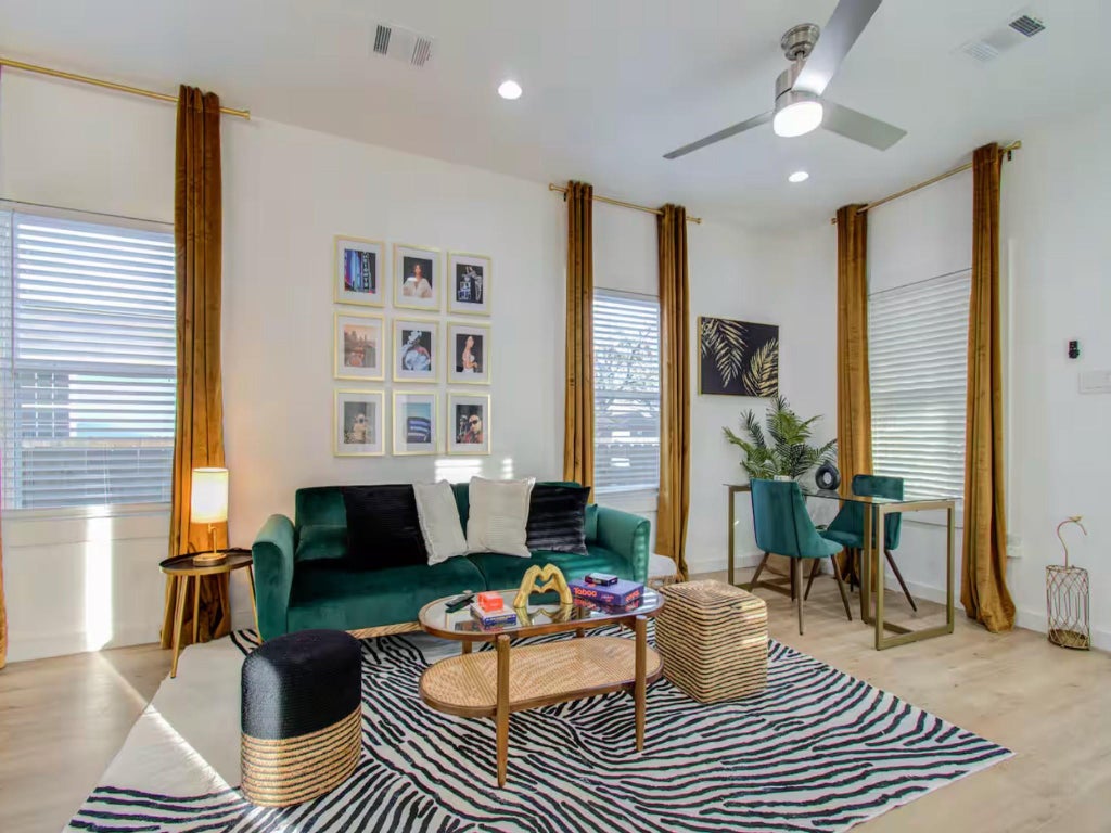 Photo of 1415 E 31st Street, Houston, TX 77022 (MLS # 47309571)