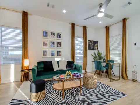 Photo of 1415 E 31st Street, Houston, TX 77022 (MLS # 47309571)