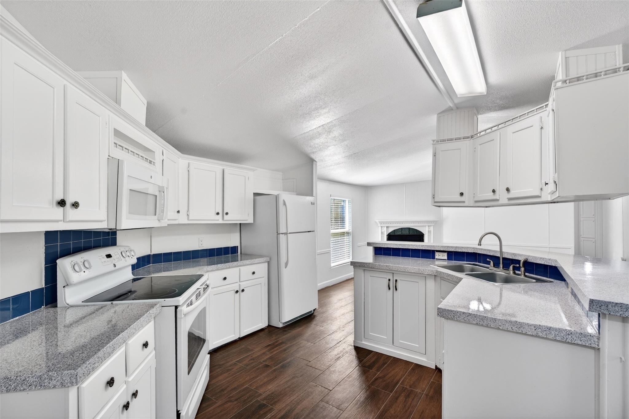 21069 Lyndall Lane
