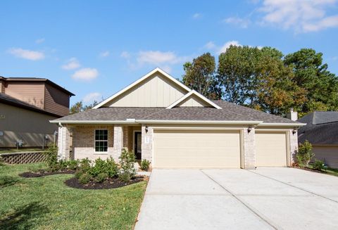 Photo of 213 Lake Estates Drive, Montgomery, TX 77356 (MLS # 62355076)