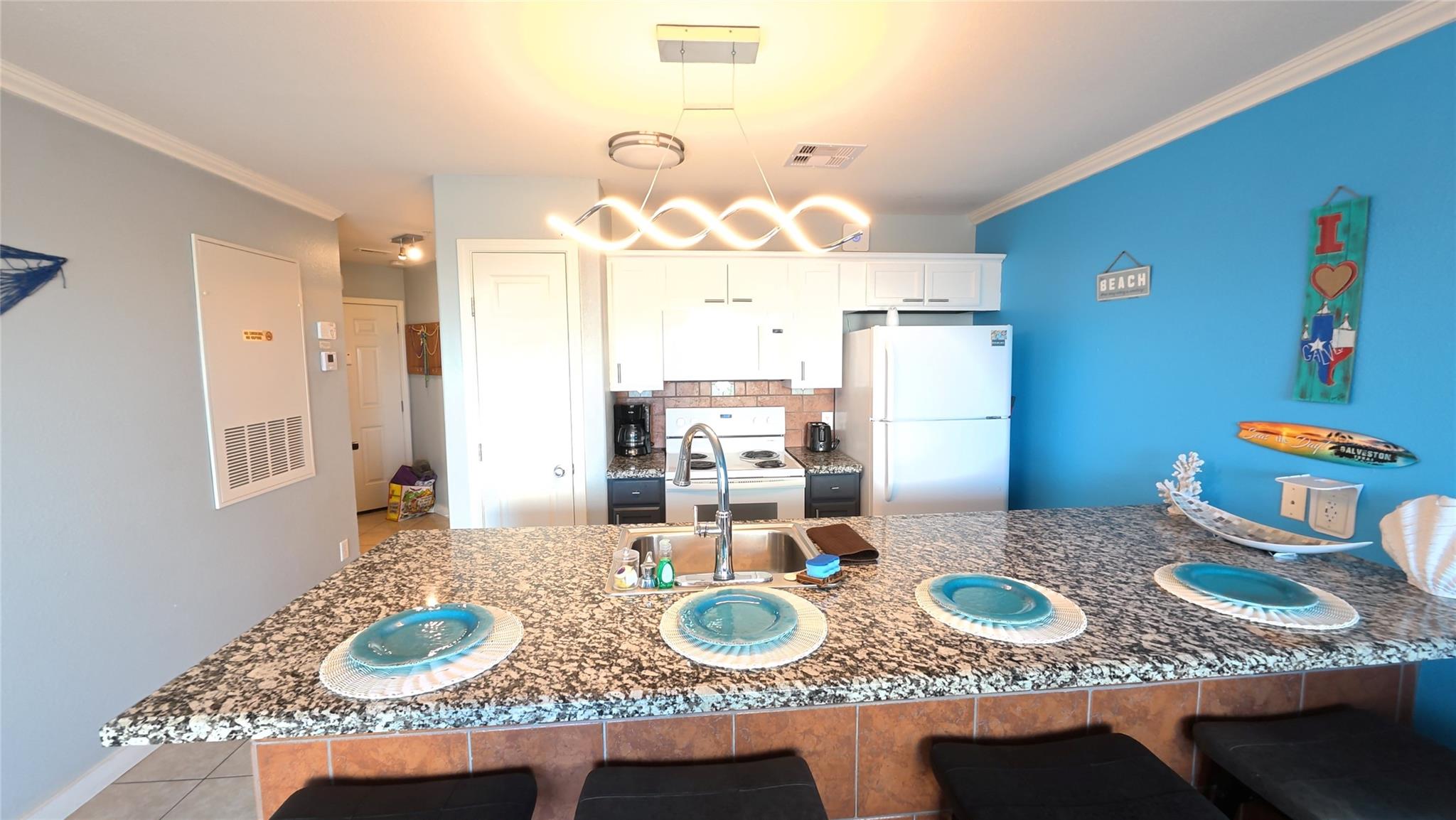 9520 Seawall Boulevard 234