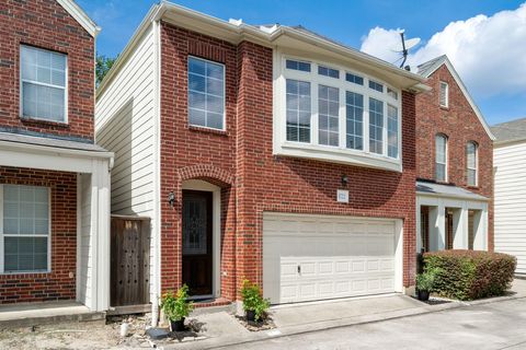 Photo of 1722 Aden Mist Drive, Houston, TX 77003 (MLS # 20620167)