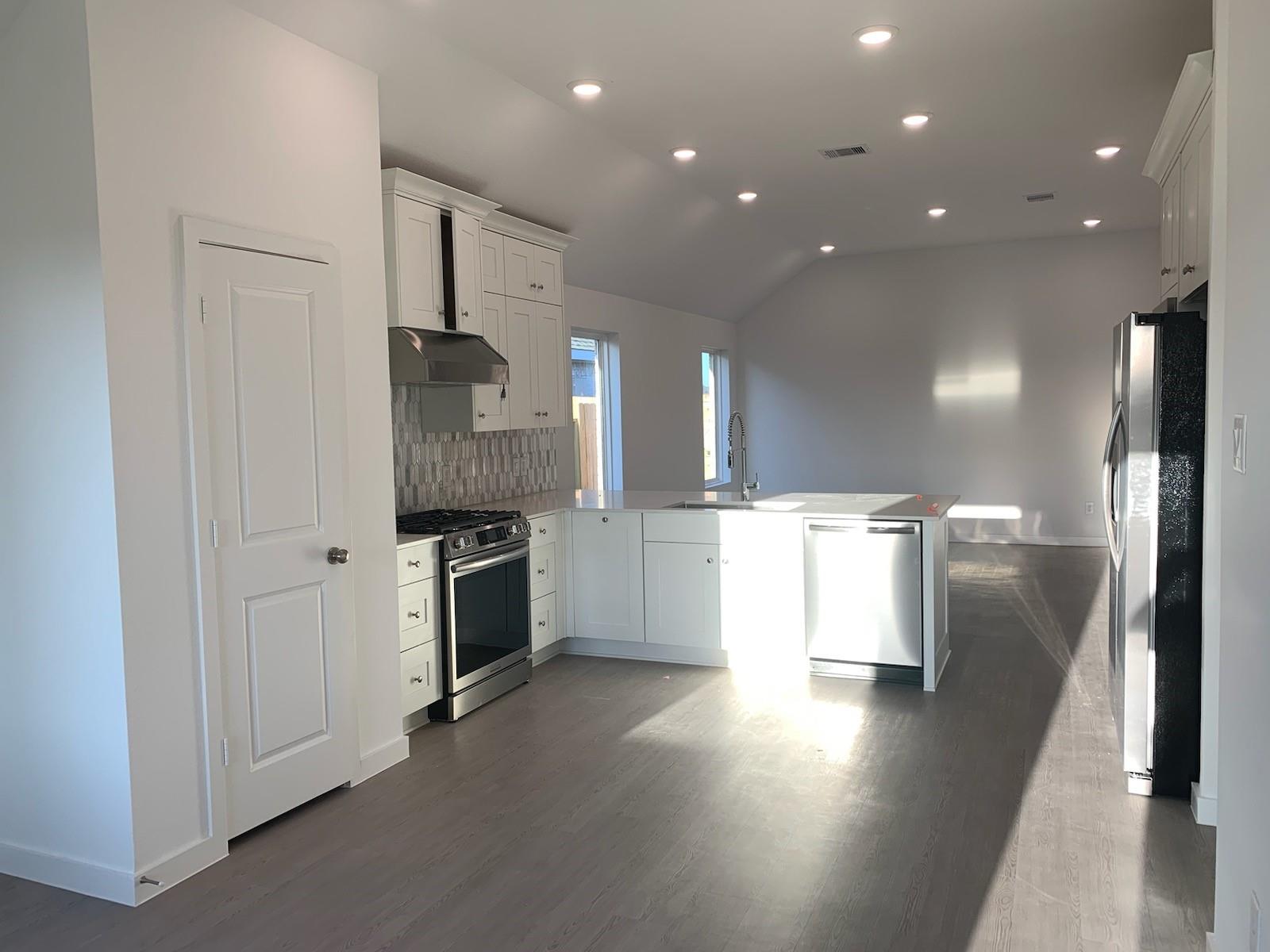 2723 Pueblo Falls Drive