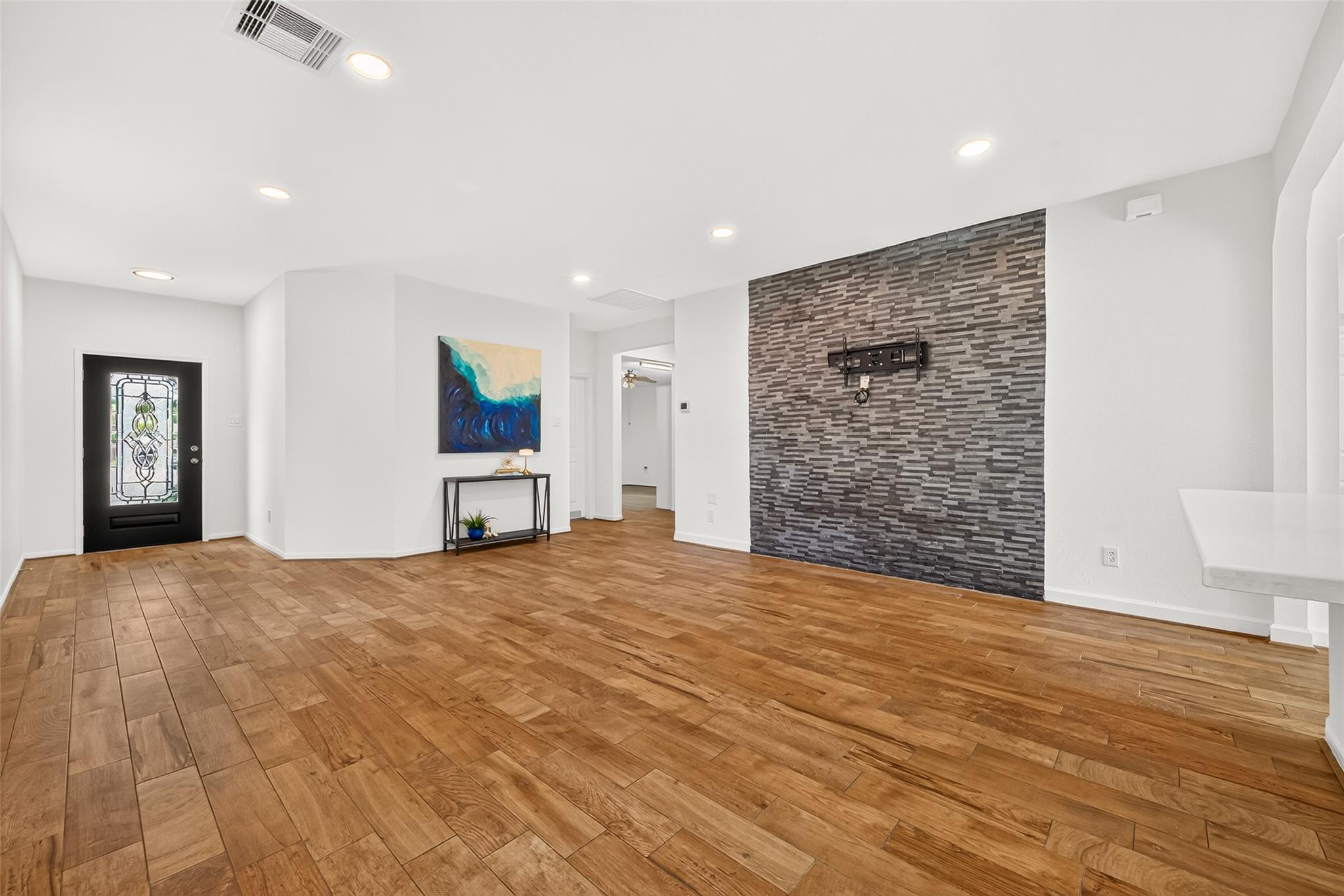 923 Saginaw Bay Court