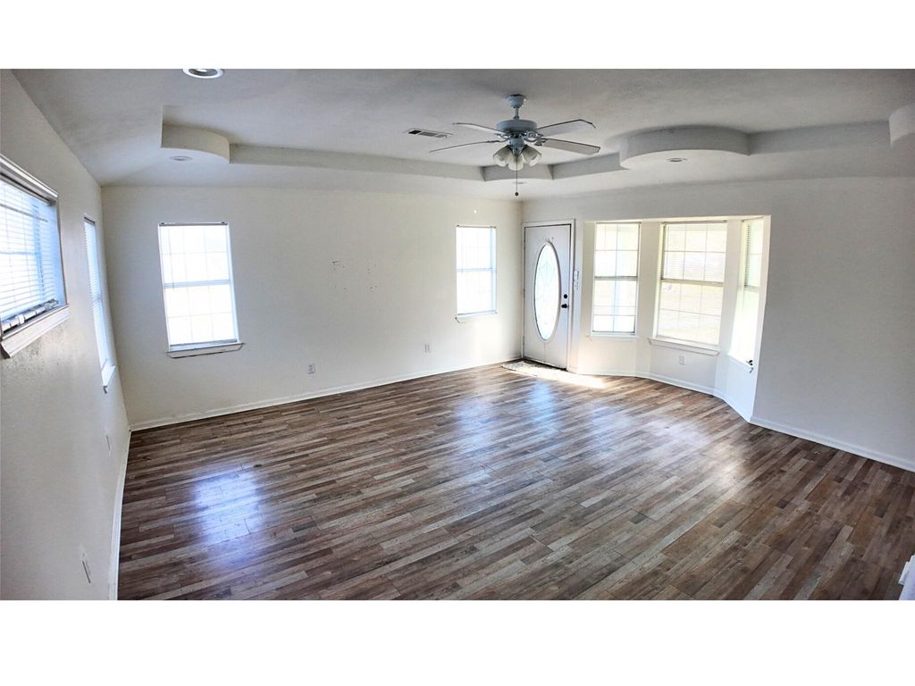 Photo of 1330 Hwy 1131, Vidor, TX 77662 (MLS # 1024219)