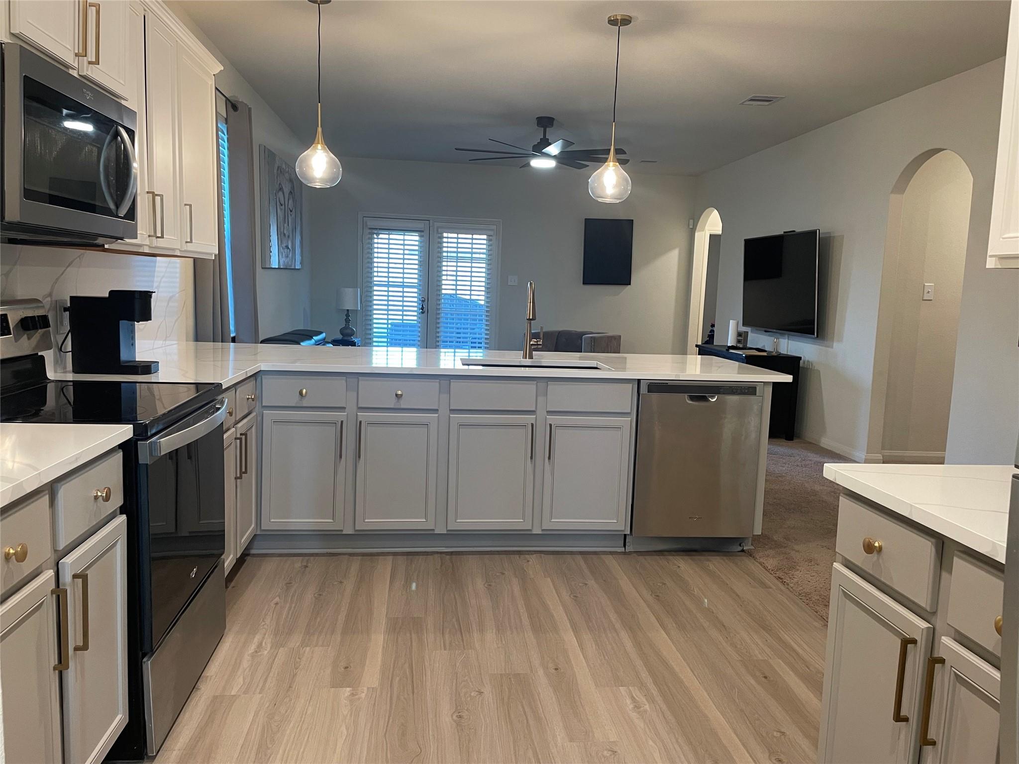 15258 Snowdrop Field Drive Drive