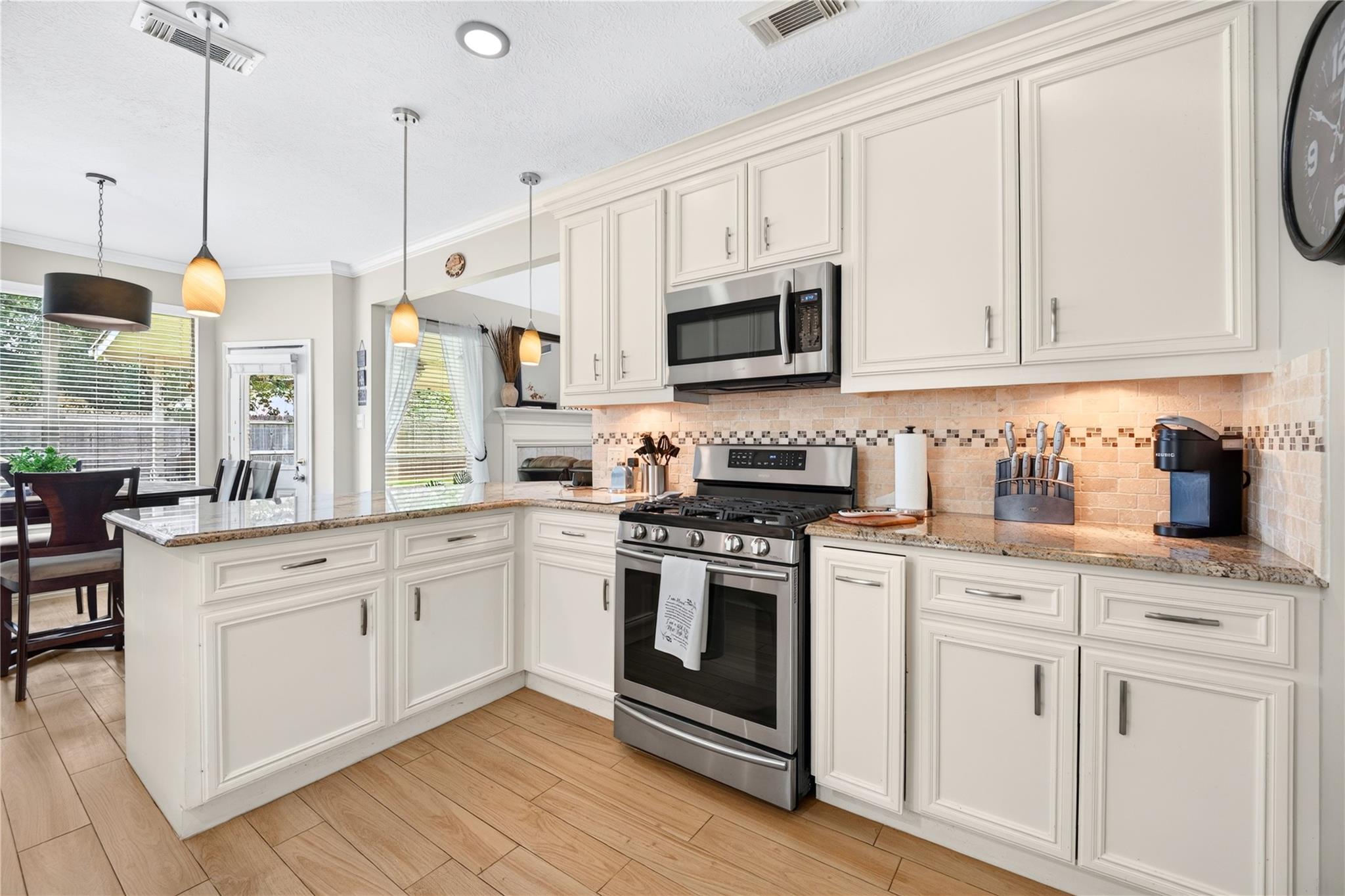 7023 Kemper Dr