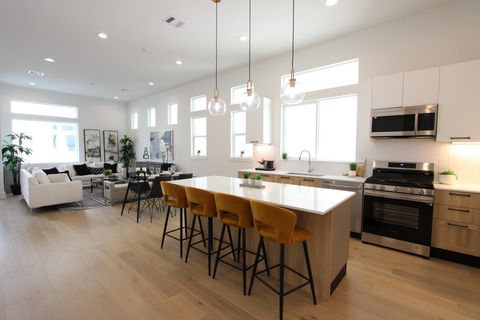 303H Marcella Street Houston TX 77091