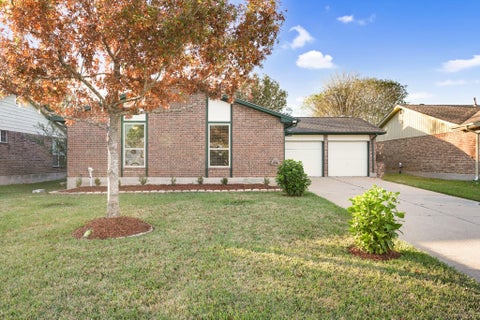 Homes For Sale - 11611 Burlwood Drive<br/> Houston, TX 77089