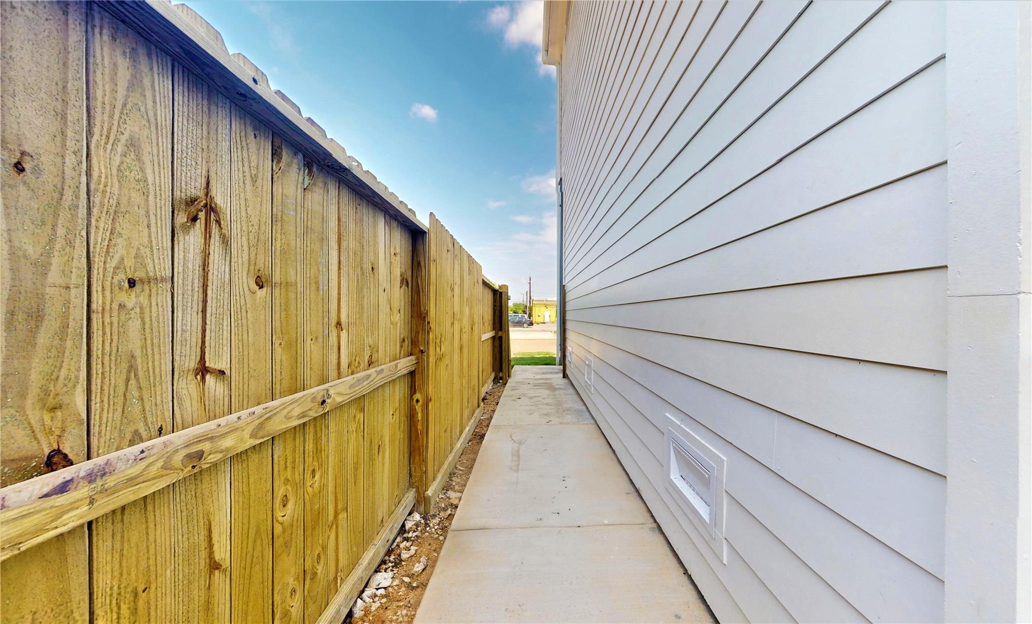 12224 Kirkgard