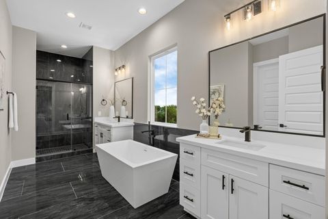 Photo of 1177 W 19th Street, Houston, TX 77008 (MLS # 9716346)