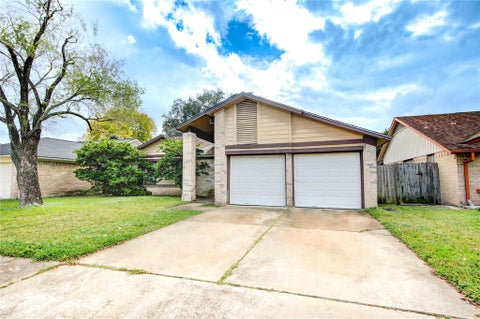Photo of 12023 Plumbrook Drive, Houston, TX 77099 (MLS # 25304388)