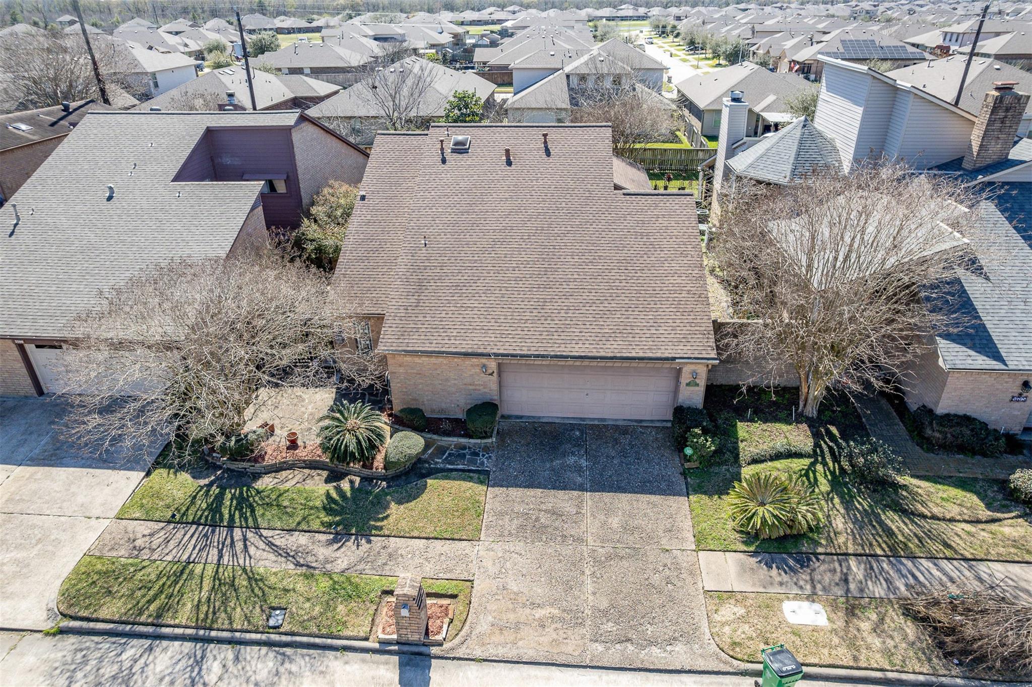 4613 Country Club View