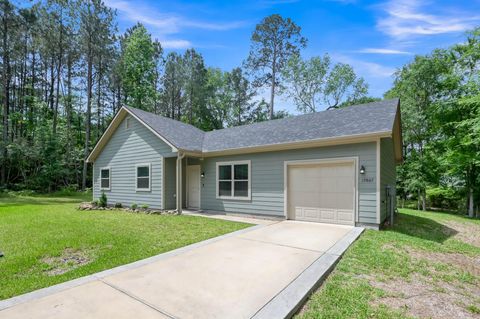 Photo of 15867 Walnut Drive, Montgomery, TX 77356 (MLS # 66247817)