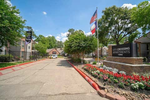 Apartment For Rent - 12800 Woodforest Boulevard #N0607<br/> Houston, TX 77015