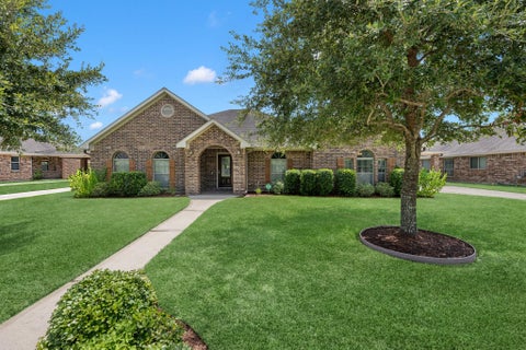 Photo of 6606 Granbury Road, Manvel, TX 77578 (MLS # 42593378)