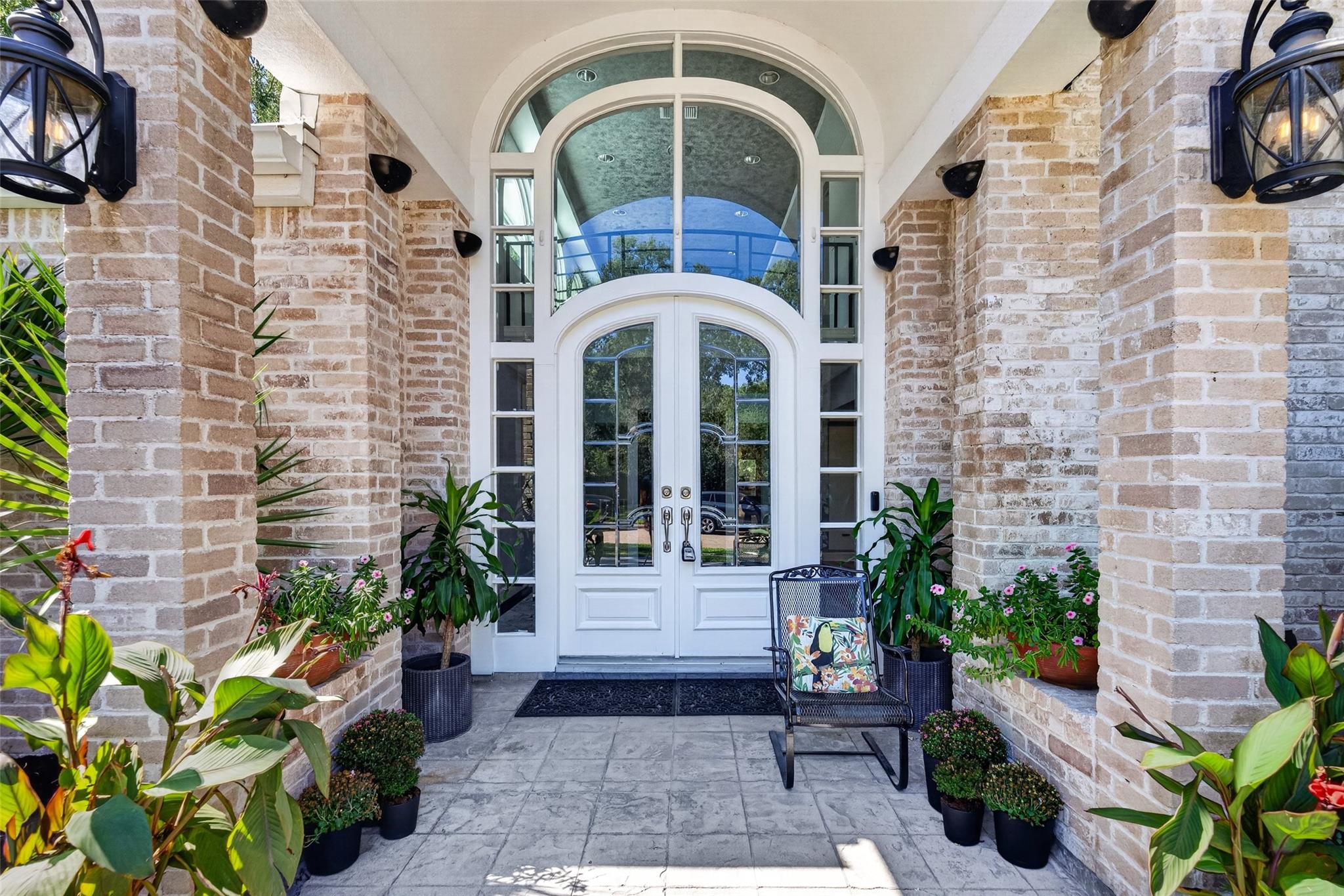 1003 Villa Court Drive