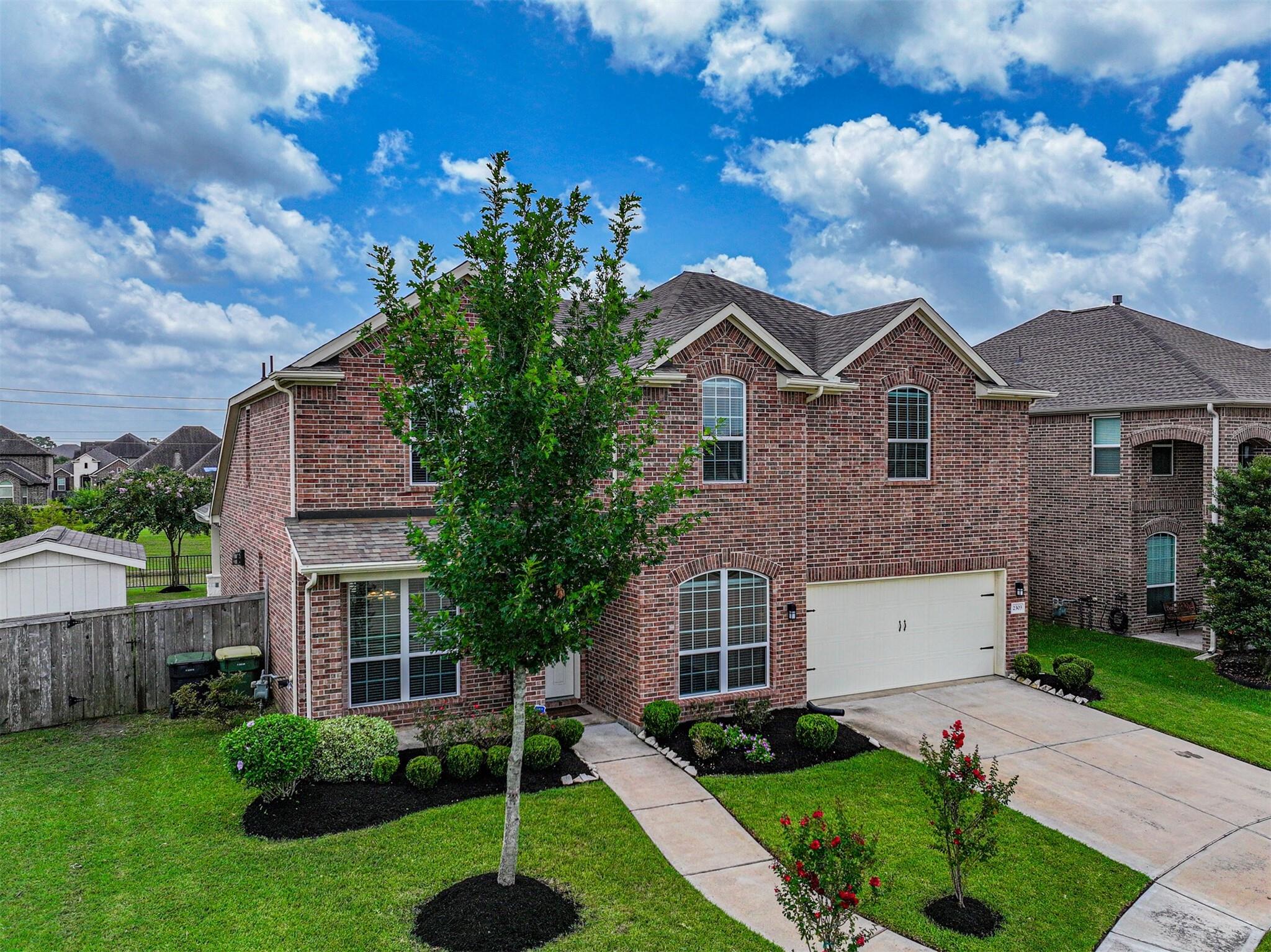 2303 Rosehill Garden Trail