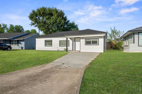 Photo of 10602 Buffum Street, Houston, TX 77051 (MLS # 42462813) Photo of 10602 Buffum Street, Houston, TX 77051 (MLS # 42462813)