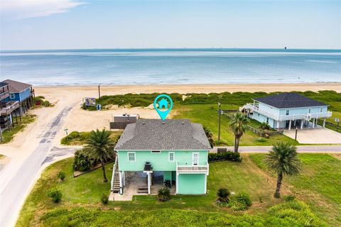 Photo of 1799 Redfish Lane, Crystal Beach, TX 77650 (MLS # 42702836)