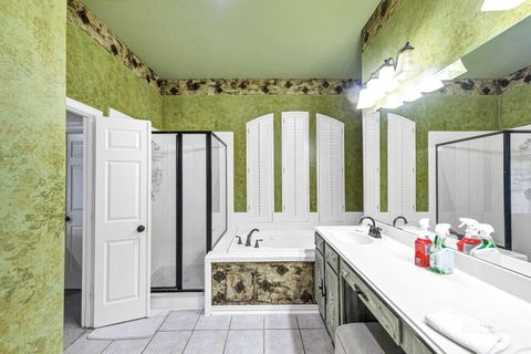 Tiny photo for 12015 Quiet Water Court, Houston, TX 77065 (MLS # 46417021)