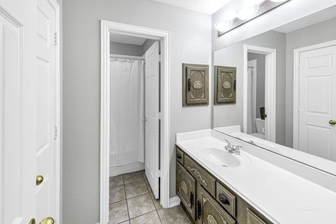 Tiny photo for 12015 Quiet Water Court, Houston, TX 77065 (MLS # 46417021)