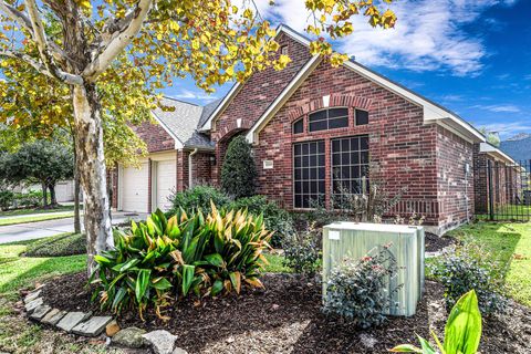 Tiny photo for 12015 Quiet Water Court, Houston, TX 77065 (MLS # 46417021)