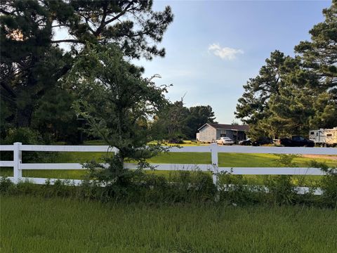 Photo of 21269 Bracewell Road, Bedias, TX 77831 (MLS # 58633395)