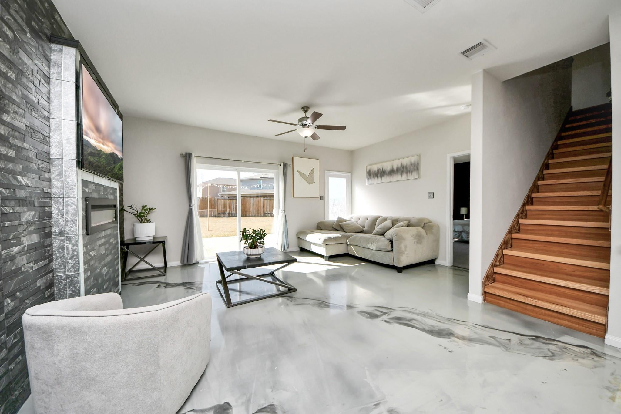 15203 Albert Oak Drive
