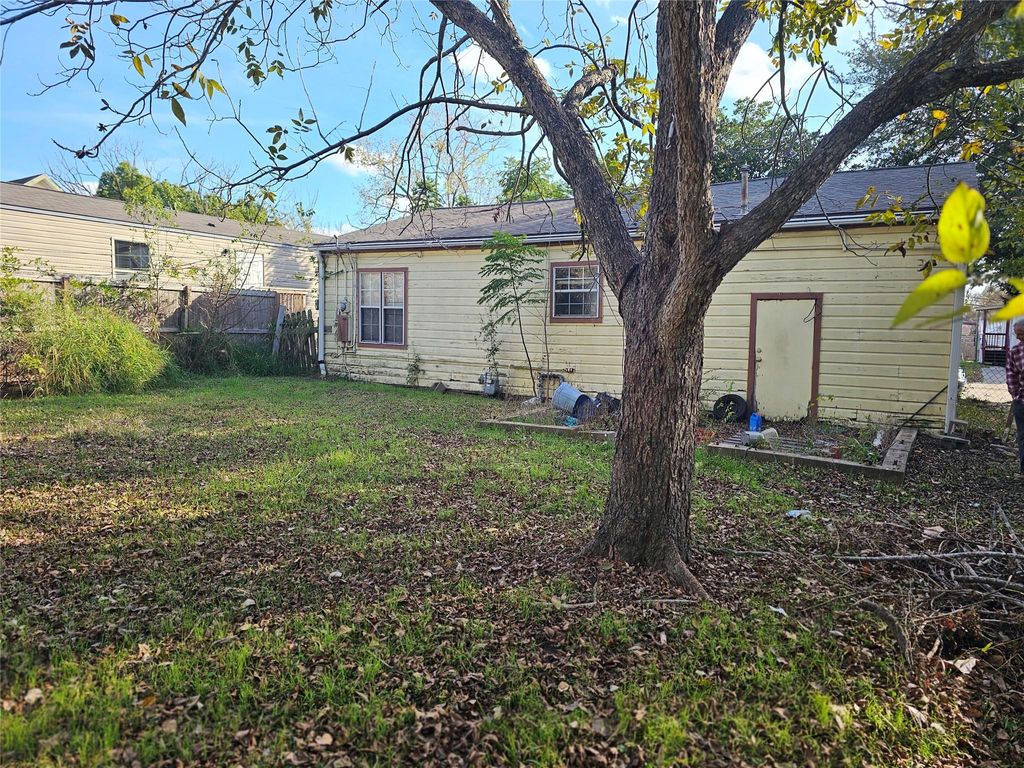 Photo of 316 Winona Drive, Pasadena, TX 77506 (MLS # 77424980)