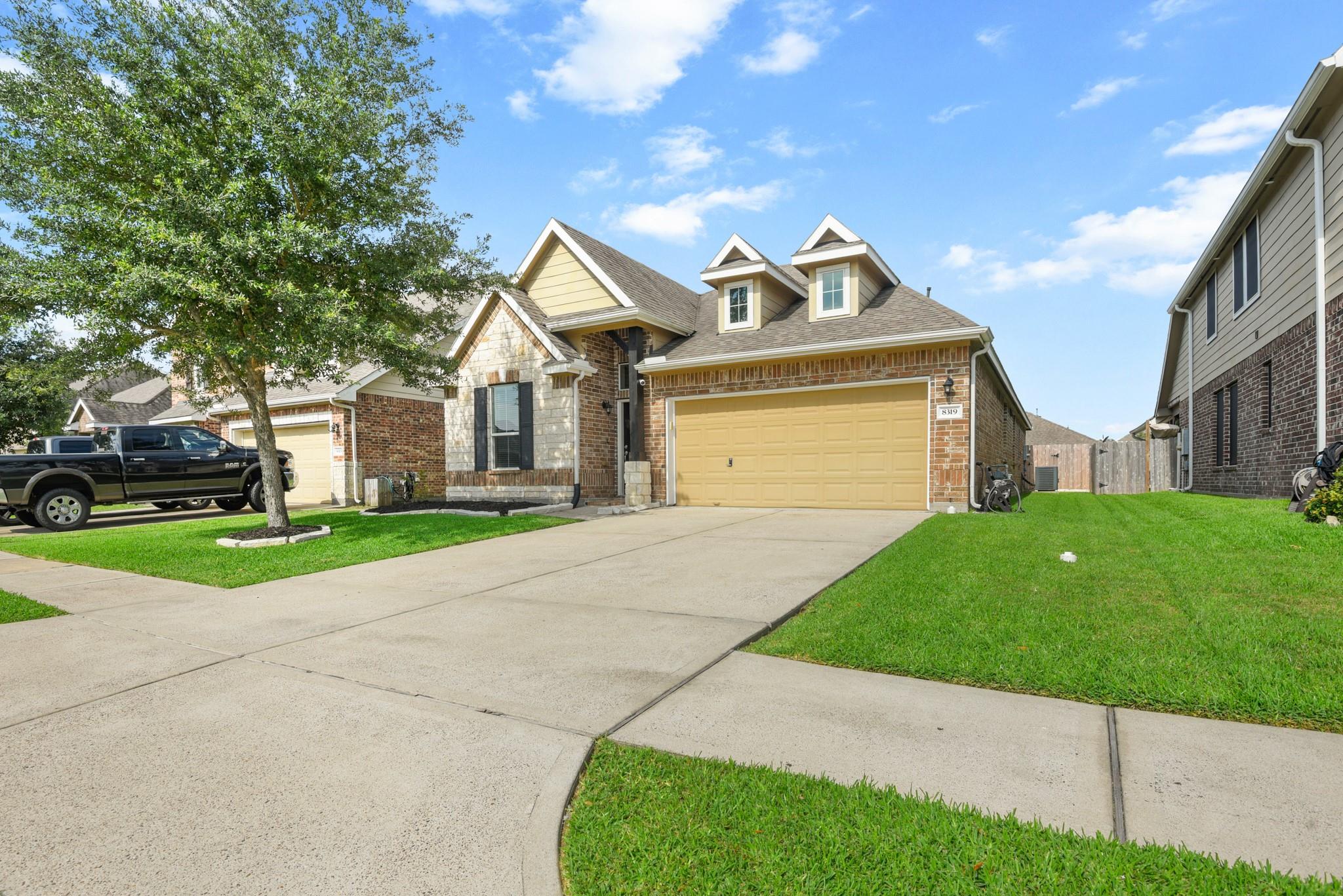 8319 Sweet Bay Circle S