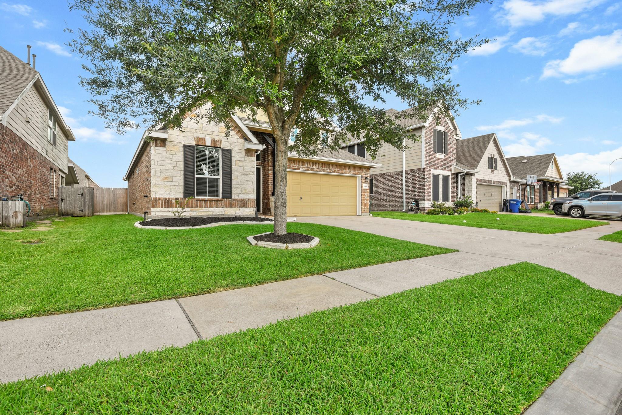 8319 Sweet Bay Circle S