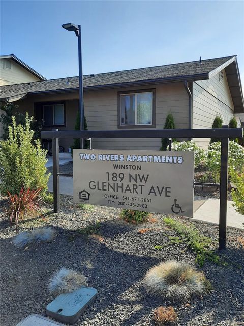 Photo of 189 Nw Glenhart Ave Ave, Winston, OR 97496 (MLS # 93620890)