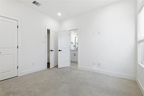 Tiny photo for 107 W Whitney Street #C, Houston, TX 77018 (MLS # 37487336)