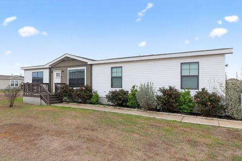 Homes For Sale - 7151 Woodlake Parkway #451<br/> San Antonio, TX 78218