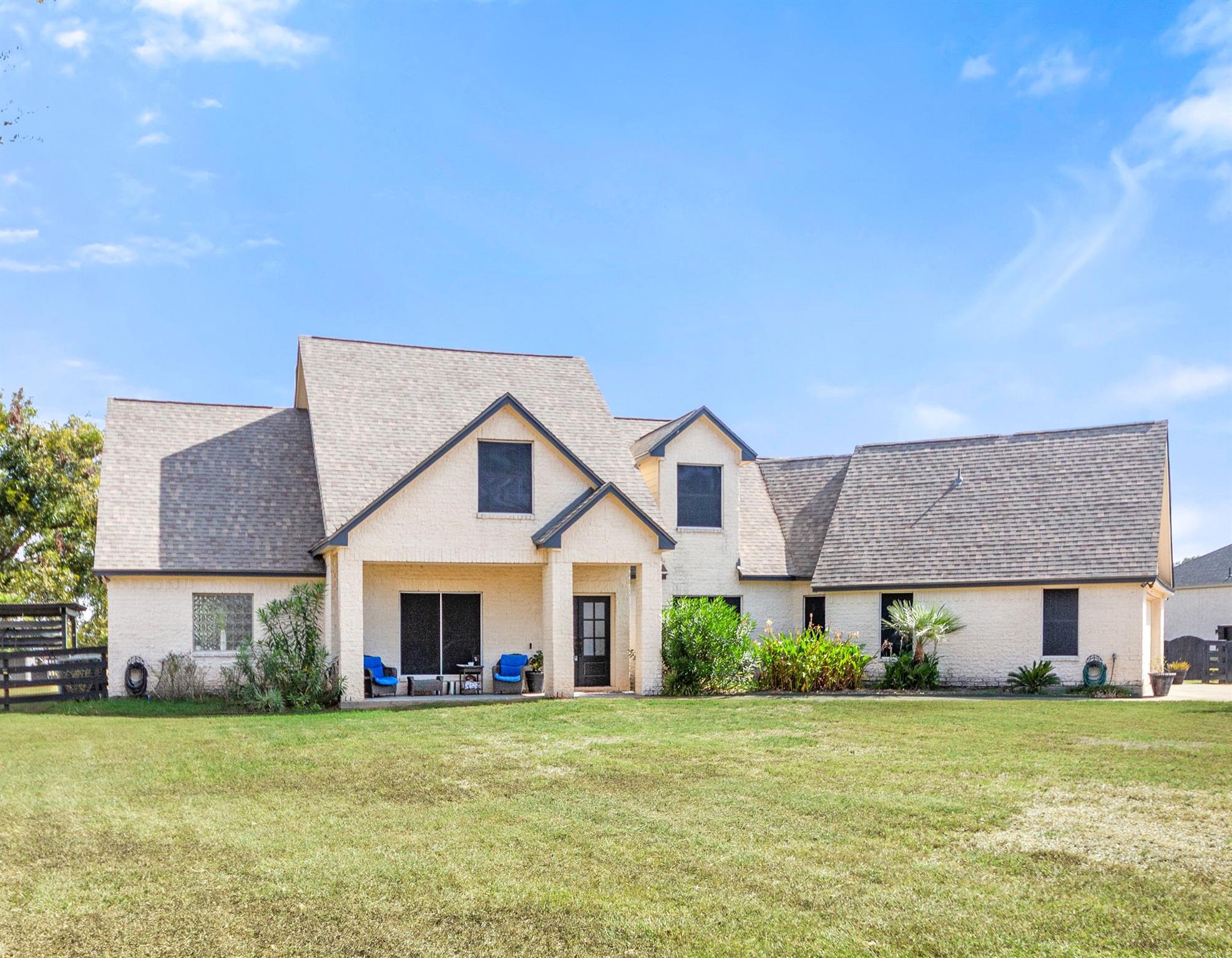 202 Lakeland Circle
