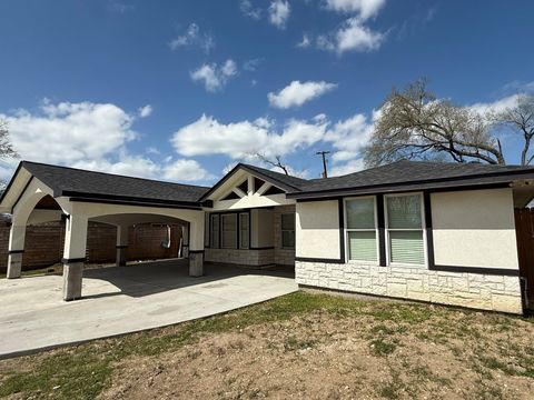 Photo of 5715 Belarbor Street, Houston, TX 77033 (MLS # 12545485)