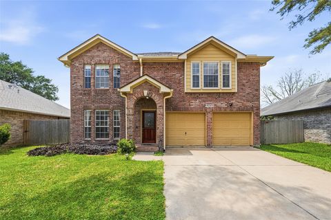 Photo of 16938 Blue Mist Circle, Sugar Land, TX 77498 (MLS # 74301266)