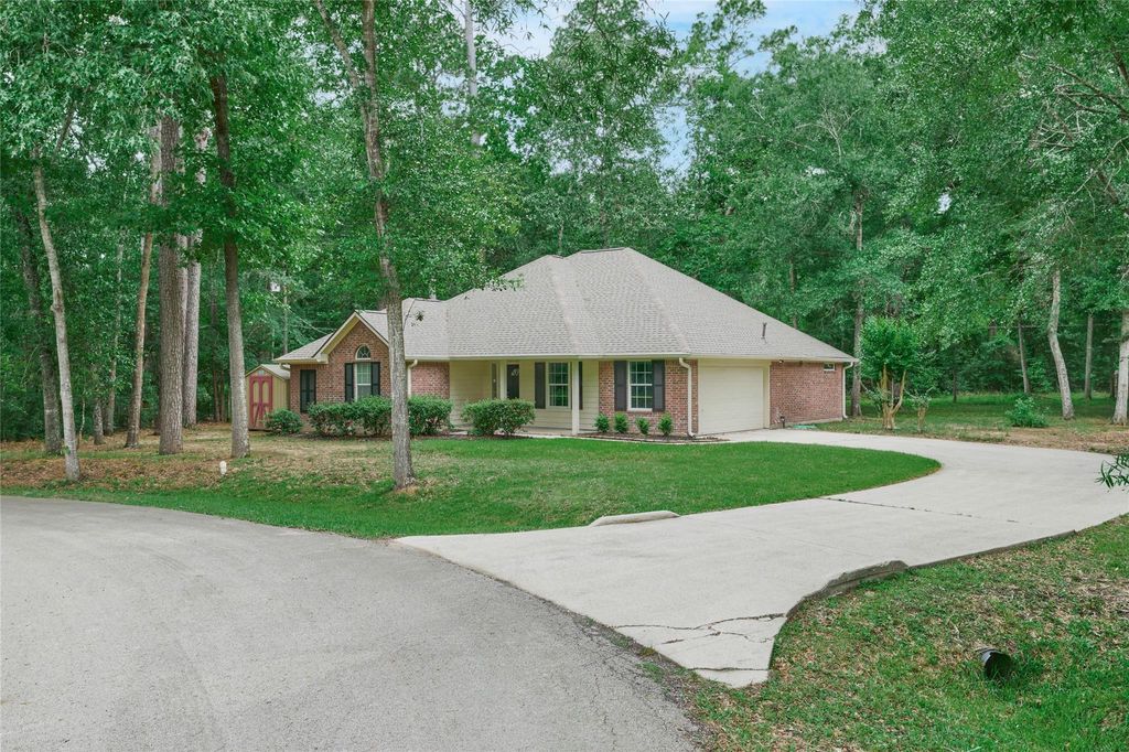 Photo of 811 Mark Anthony Street, New Caney, TX 77357 (MLS # 90371314)