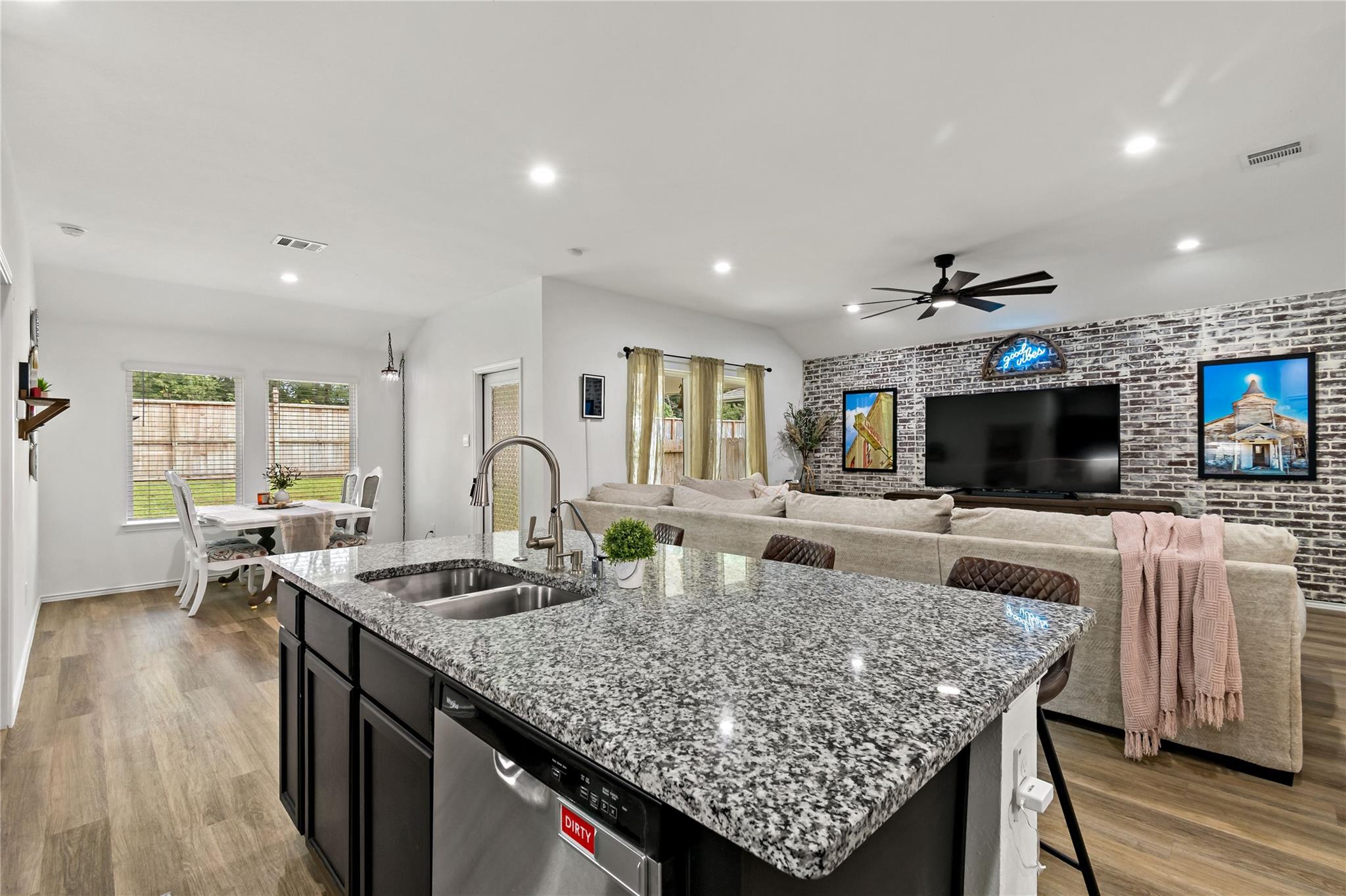 21521 Starry Night Drive