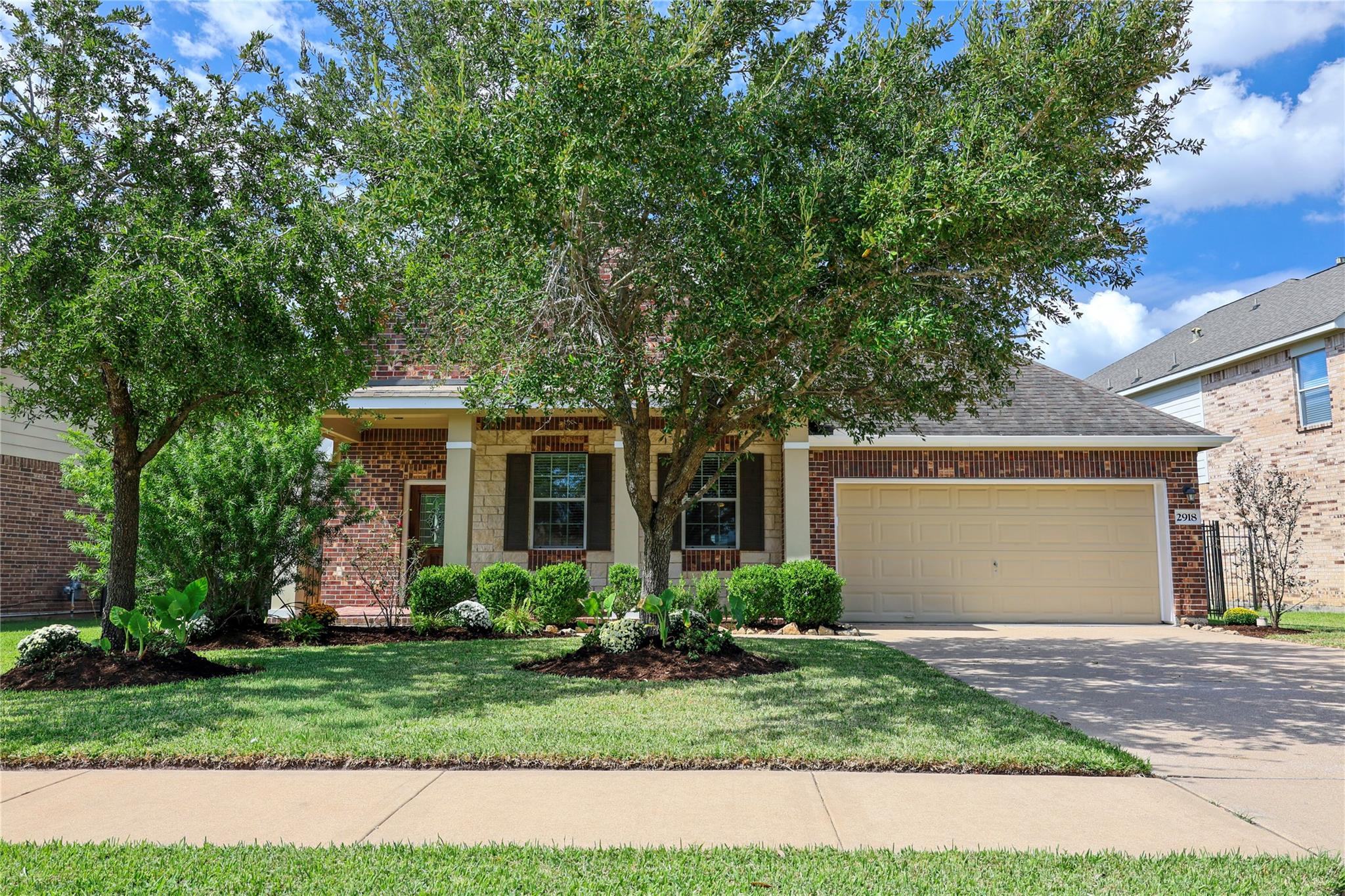 2918 Lake Villa Drive