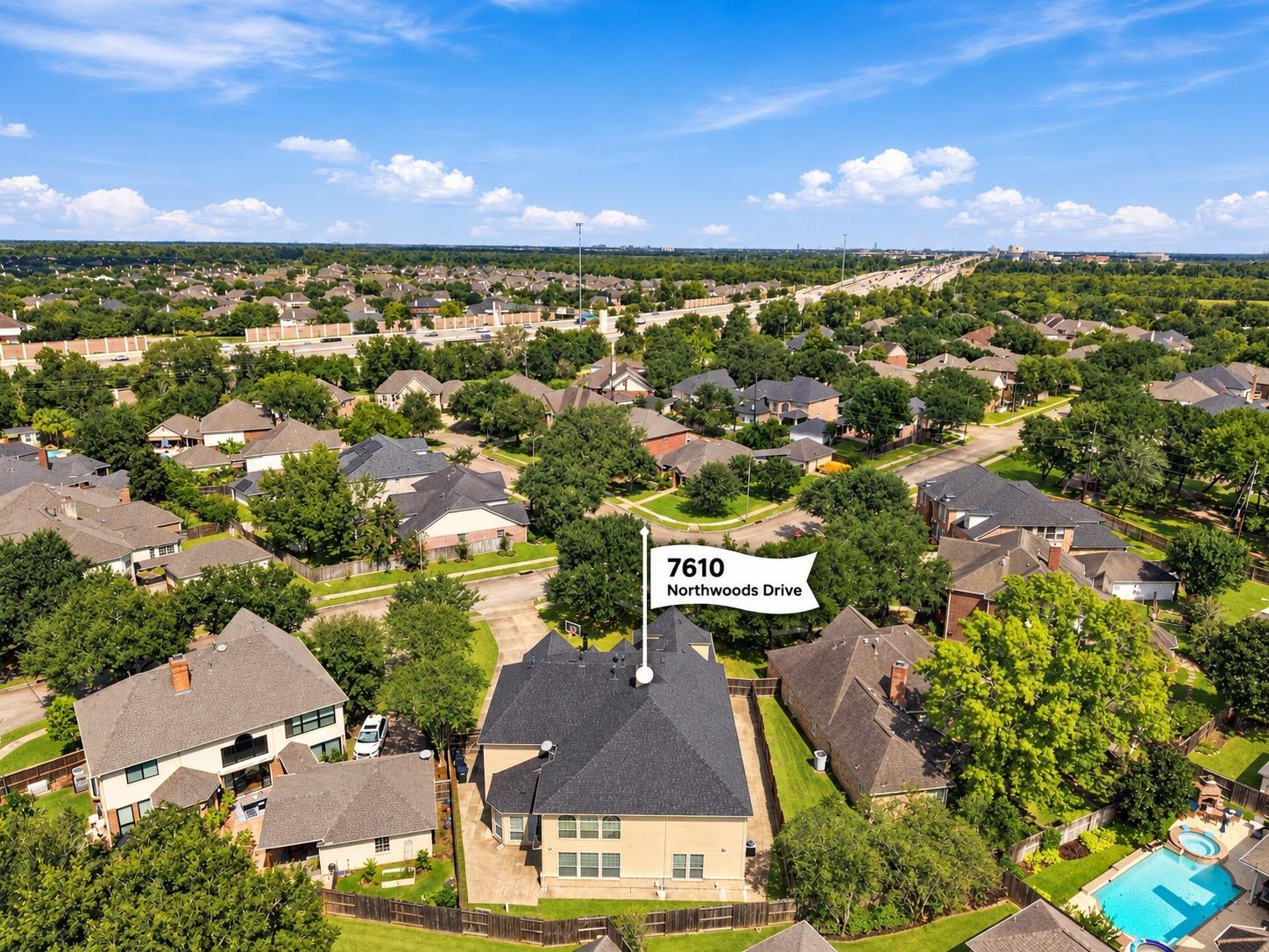 7610 Northwoods Drive