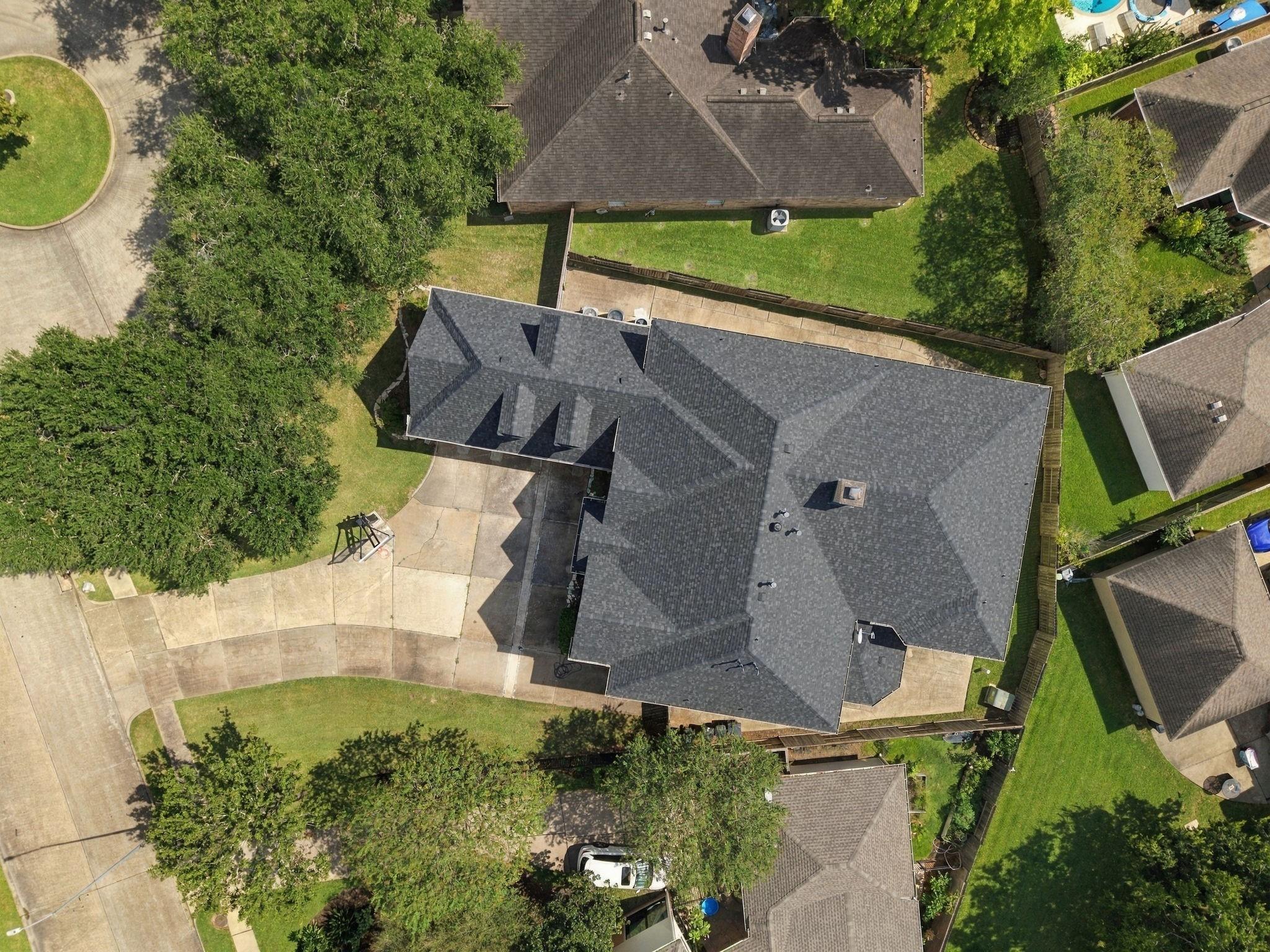 7610 Northwoods Drive
