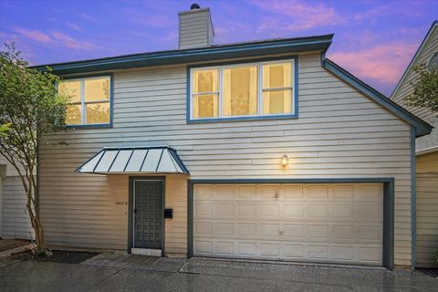 Photo of 1907 Norfolk Street #B, Houston, TX 77098 (MLS # 48426279)