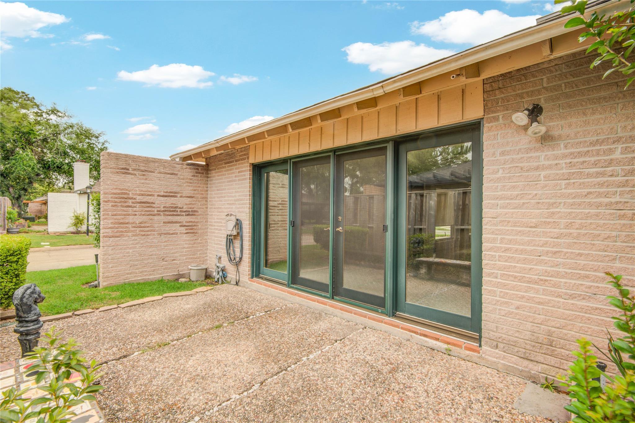 45 Champions Colony E