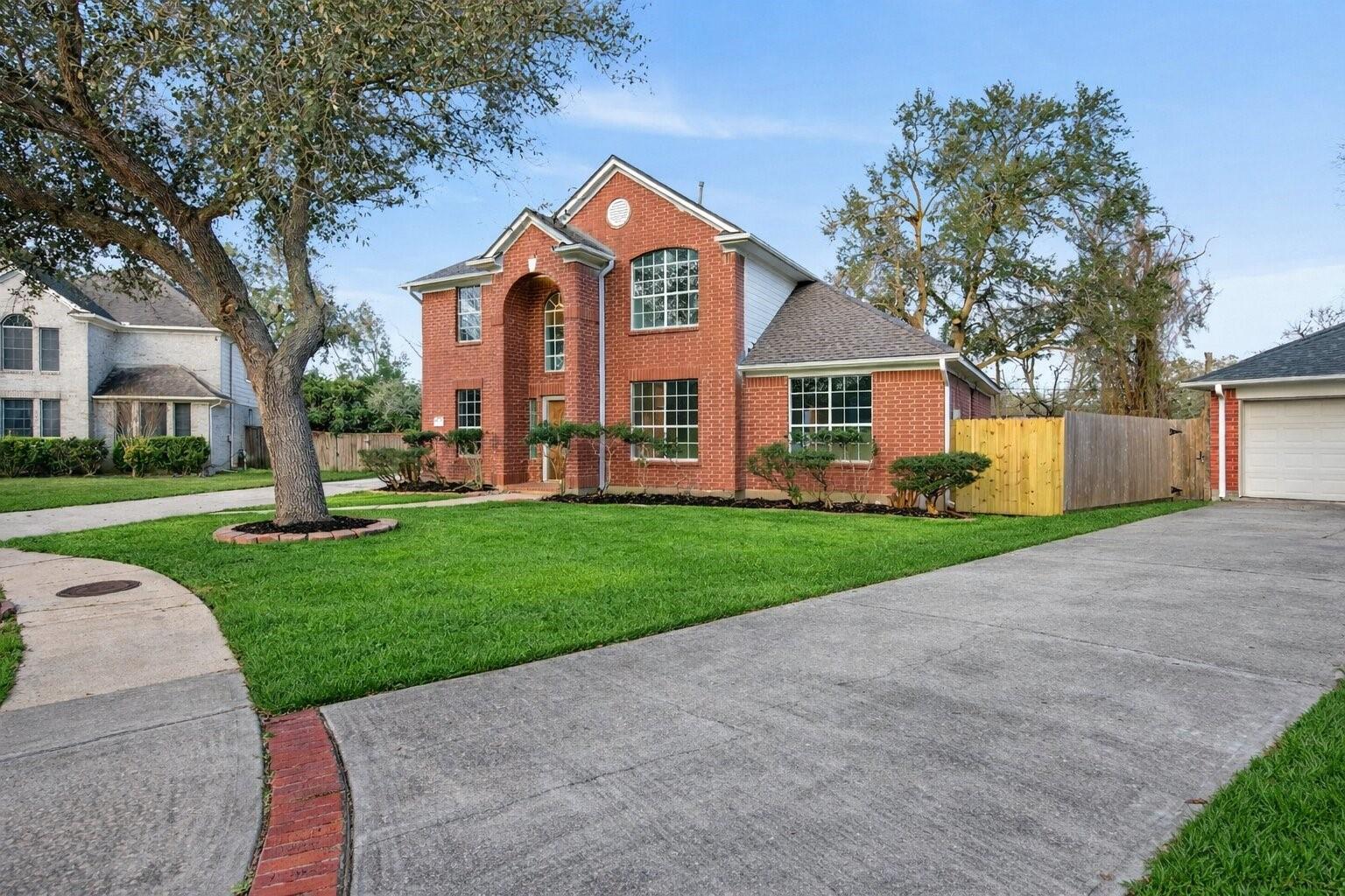 1120 Hidden Oaks Street