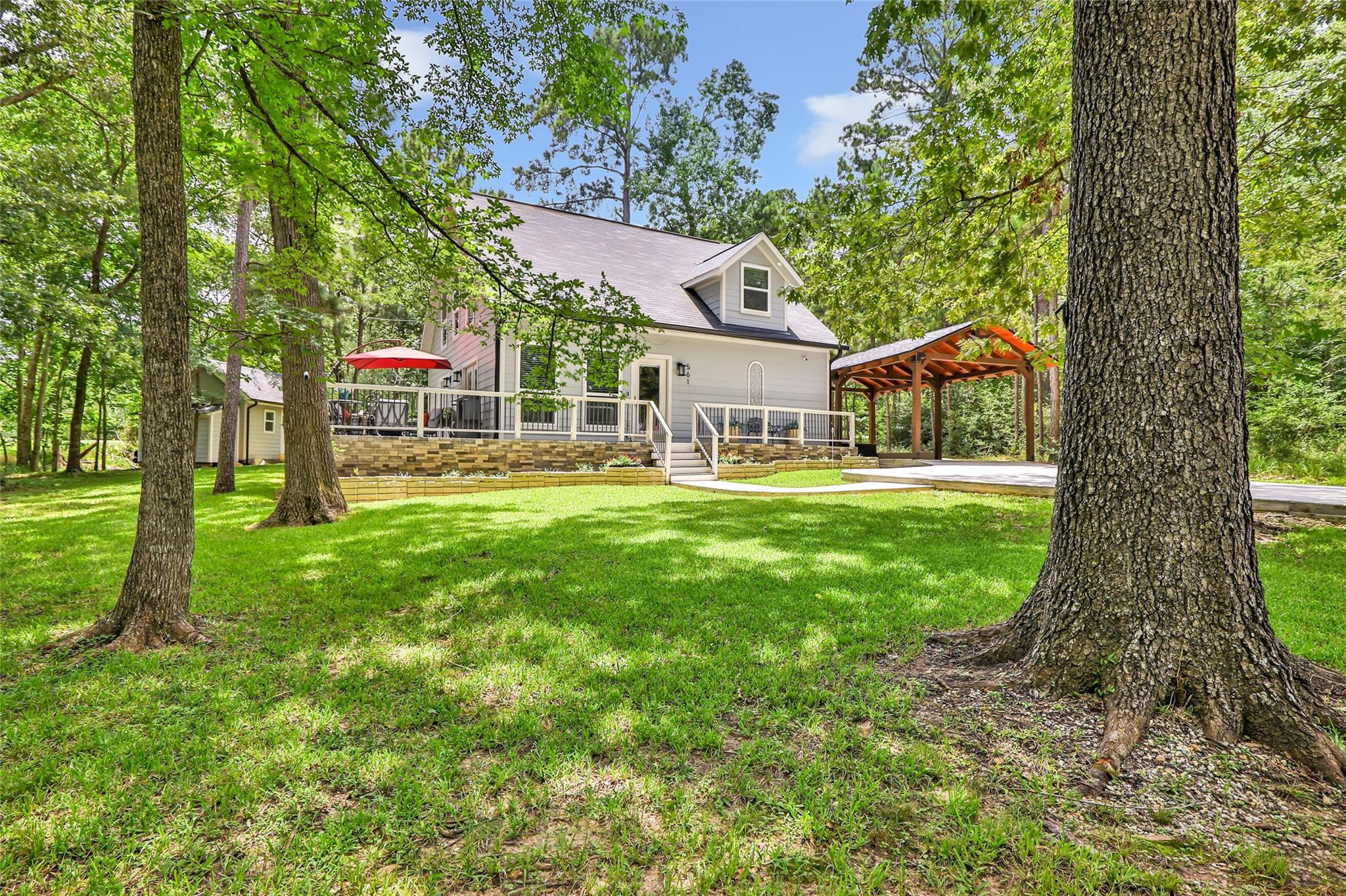 561 N Royale Greens Drive