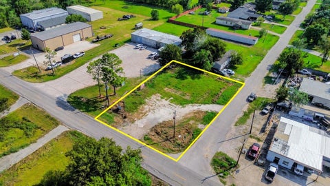 Photo of 17419 County Road 143, Pearland, TX 77584 (MLS # 94476159)